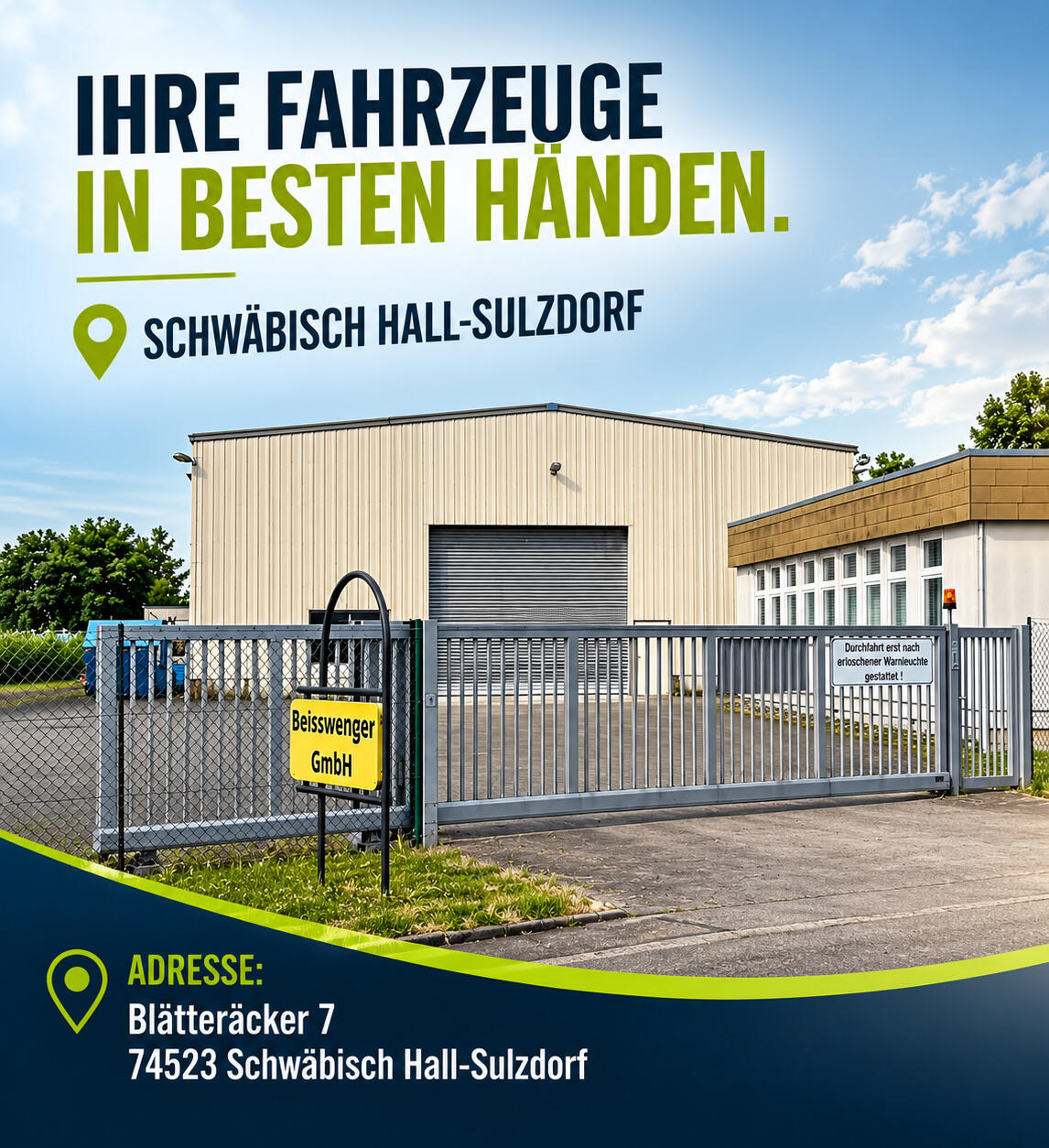 Außenansicht der modernen, eingezäunten Lagerhalle in Schwäbisch Hall-Sulzdorf mit großem Rolltor und gesichertem Zufahrtsbereich. Die Hallen bieten sichere Stellplätze für Wohnmobile, Wohnwagen, Autos, Boote und weitere Fahrzeuge.