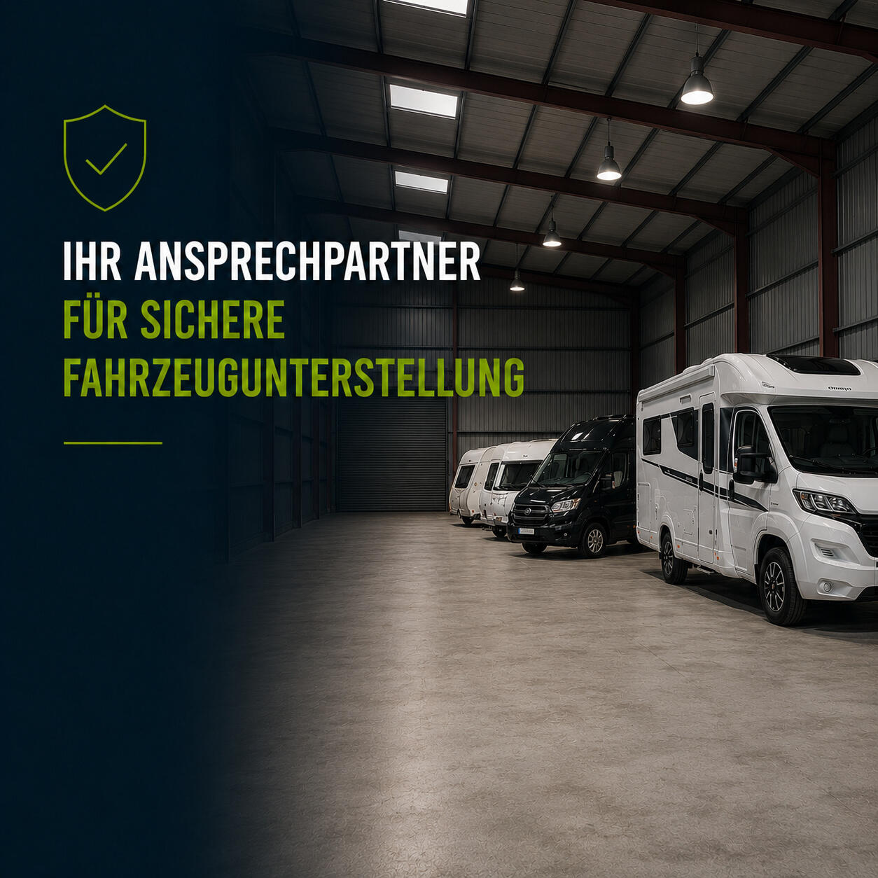 Moderne, beleuchtete Fahrzeughalle mit klar markierten Stellplätzen für Wohnmobile, Wohnwagen und Transporter. Sichere und trockene Unterstellung mit großzügigen Rangierflächen in Schwäbisch Hall-Sulzdorf.